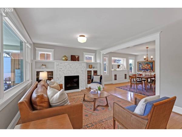 1731 NE 38TH AVE, Portland, OR 97212