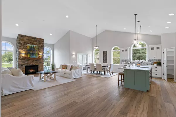 1509 Burning Wood Way, Madison, WI 53704