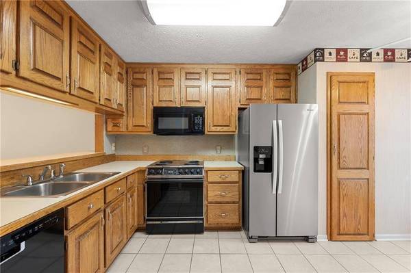 3601 Tradewinds DR, Cumming, GA 30041