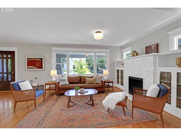 1731 NE 38TH AVE, Portland, OR 97212