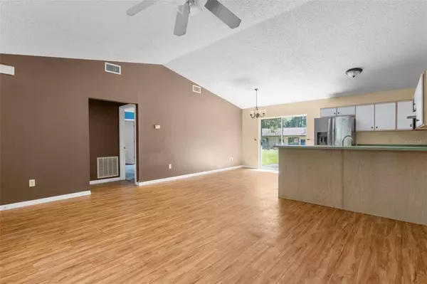 6046 E GLENCOE ST, Inverness, FL 34452