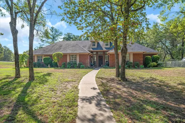 18865 Peachtree Ln., Lindale, TX 75771