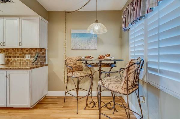 622 EDGEWATER DR #225, Dunedin, FL 34698