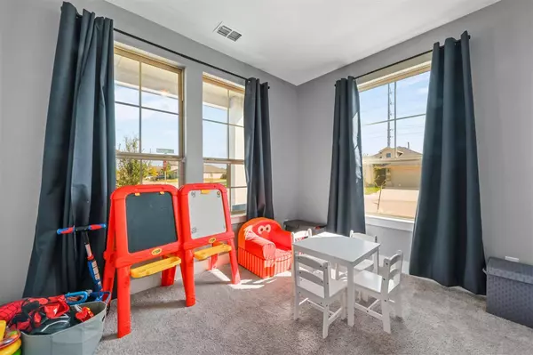 5301 Basham Lane, Denton, TX 76207