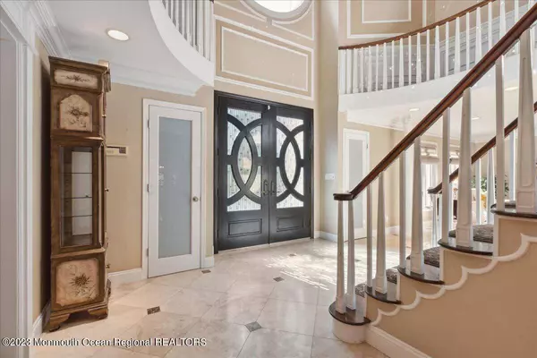 4 Beaver Hill Road, Morganville, NJ 07751