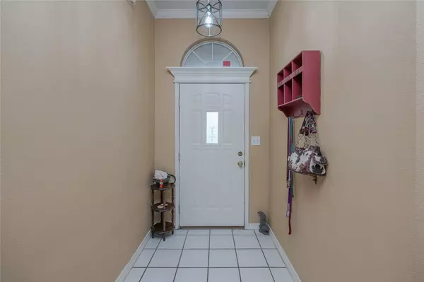 2614 Stone Creek Lane, Corinth, TX 76210