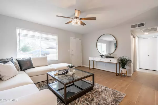 1846 W PORTOBELLO Avenue, Mesa, AZ 85202