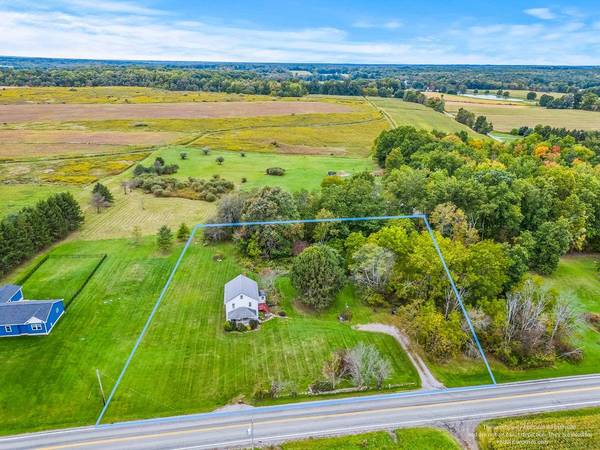 4259 Perry Hwy, Volant, PA 16156