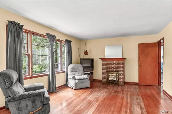 5605 CYPRESS VIEW LN, Northport, AL 35473