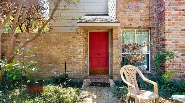 13911 Piping Rock LN, Houston, TX 77077