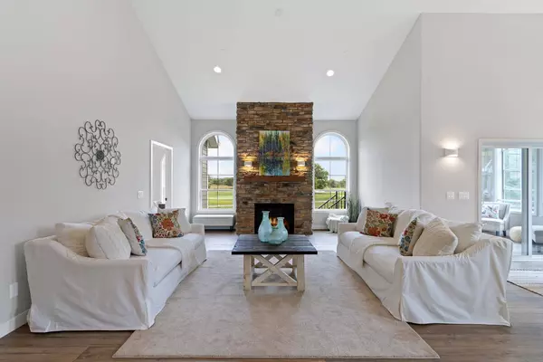 1509 Burning Wood Way, Madison, WI 53704