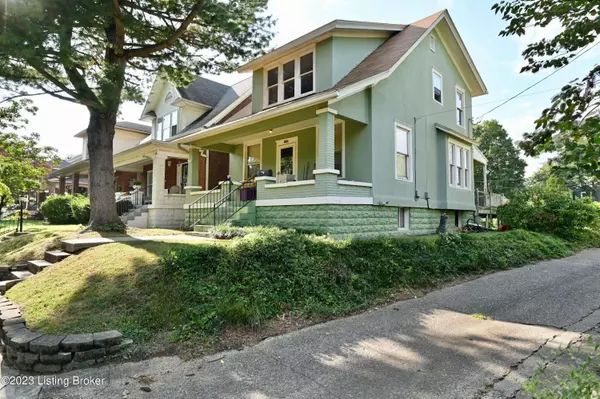 1899 Princeton Dr Dr, Louisville, KY 40205