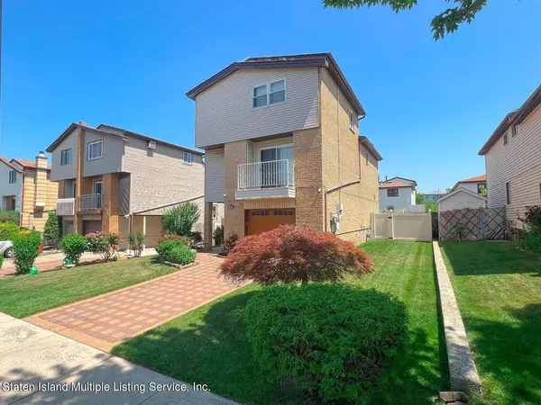 107 Mcveigh Avenue, Staten Island, NY 10314