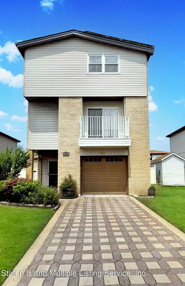 107 Mcveigh Avenue, Staten Island, NY 10314