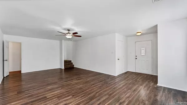 8111 WILLOW COUNTRY, San Antonio, TX 78254-2821