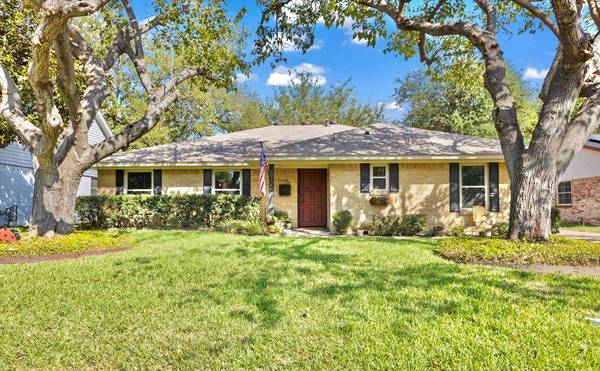 2621 Magnolia Drive, Irving, TX 75062