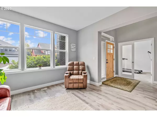 3701 GRAND OAK DR, Newberg, OR 97132