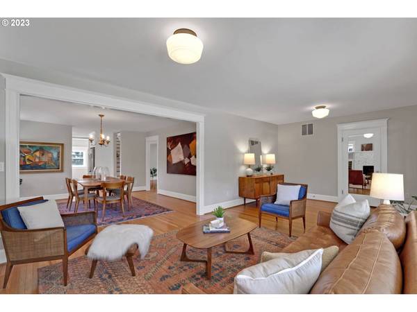 1731 NE 38TH AVE, Portland, OR 97212