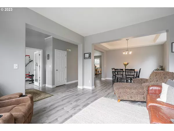 3701 GRAND OAK DR, Newberg, OR 97132