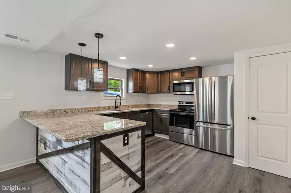 240 S MARKET ST, Frederica, DE 19946