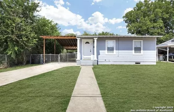 211 DICKSON AVE, San Antonio, TX 78214-2421