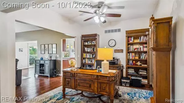 338 DAUBONY Drive, Brighton, MI 48114