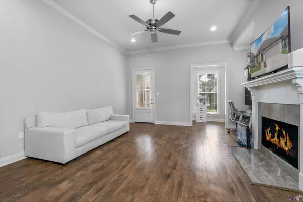 12434 GRAND VILLA CT, Baton Rouge, LA 70817