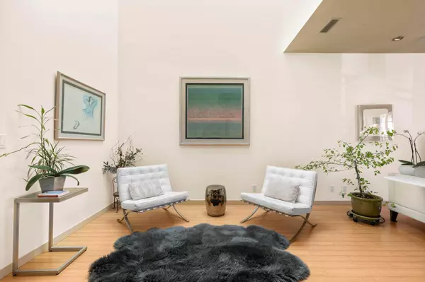 153 Will Dodge Way, Ashland, OR 97520