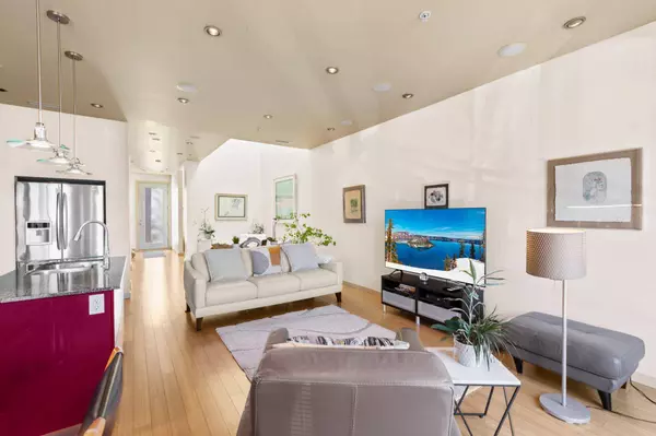 153 Will Dodge Way, Ashland, OR 97520