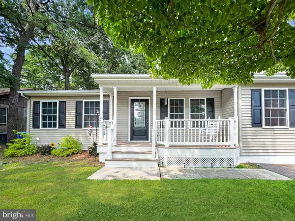 1030 BARNACLE DR, Manahawkin, NJ 08050