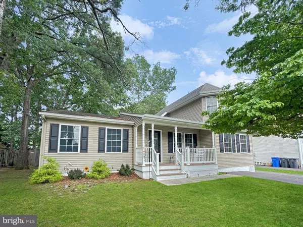 1030 BARNACLE DR, Manahawkin, NJ 08050