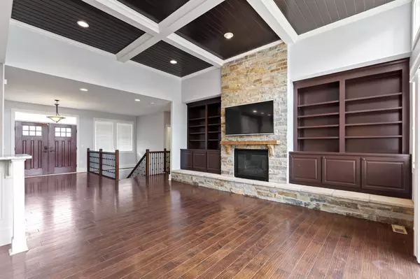 2714 Caden CT, Westfield, IN 46074