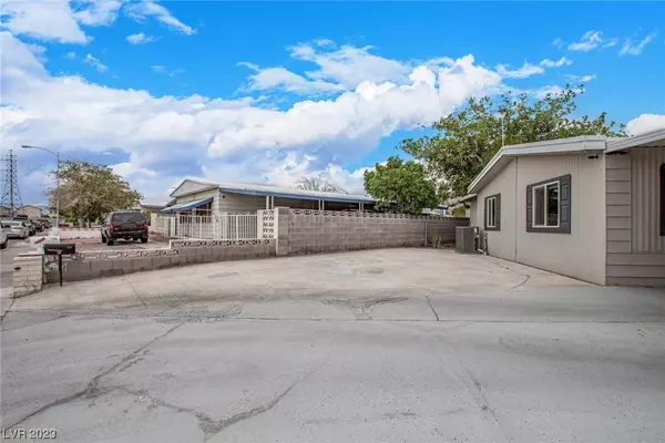 328 Sir George Drive, Las Vegas, NV 89110