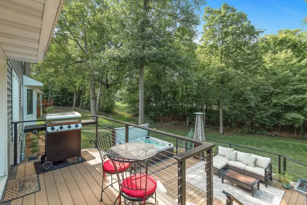 829 Amur CIR, Delano, MN 55328