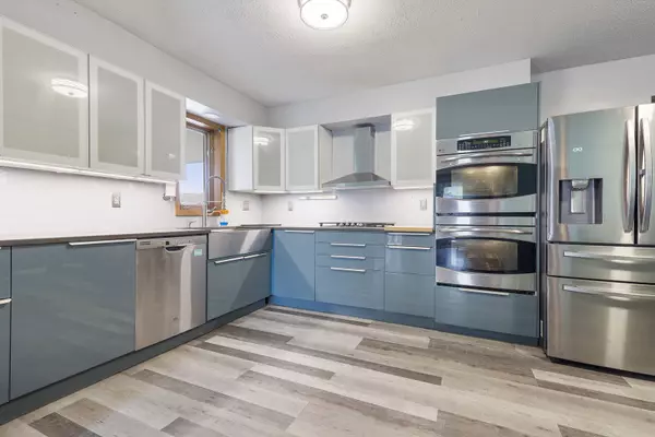 4031 Fairfax RD, Roscoe, IL 61073