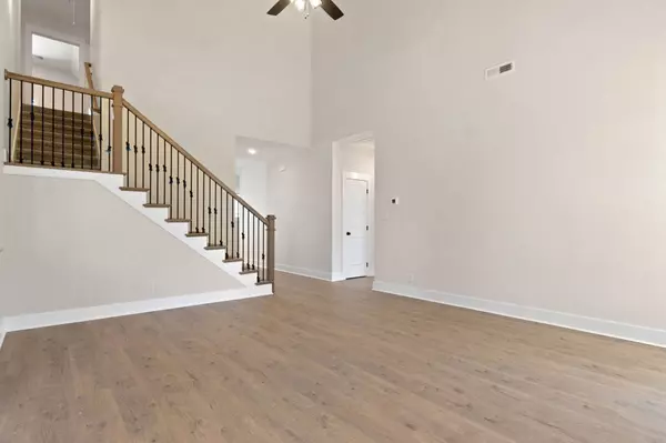 288 Bluebell Dr, Clarksville, TN 37043