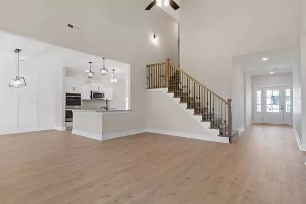 288 Bluebell Dr, Clarksville, TN 37043