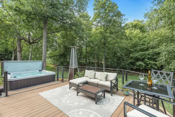 829 Amur CIR, Delano, MN 55328