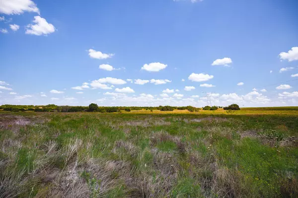 1020 Clear Spring Road, Stephenville, TX 76401