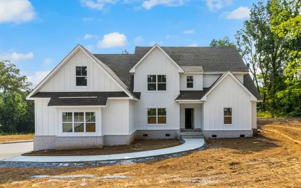 1821 Powell Rd, Clarksville, TN 37043