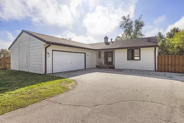 4031 Fairfax RD, Roscoe, IL 61073