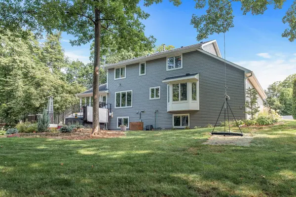 829 Amur CIR, Delano, MN 55328