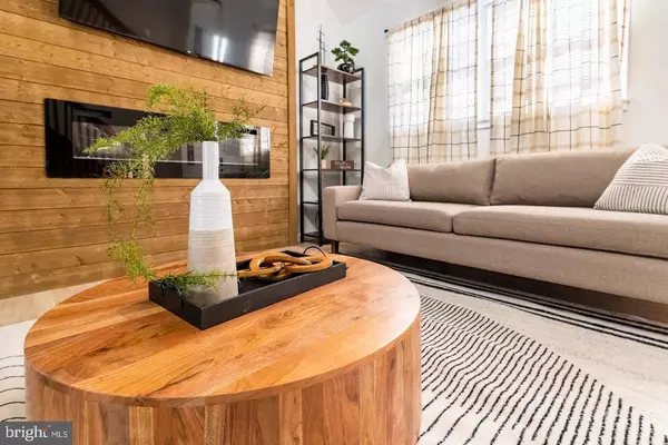 81 NARRAGANSETT TRL, Albrightsville, PA 18210