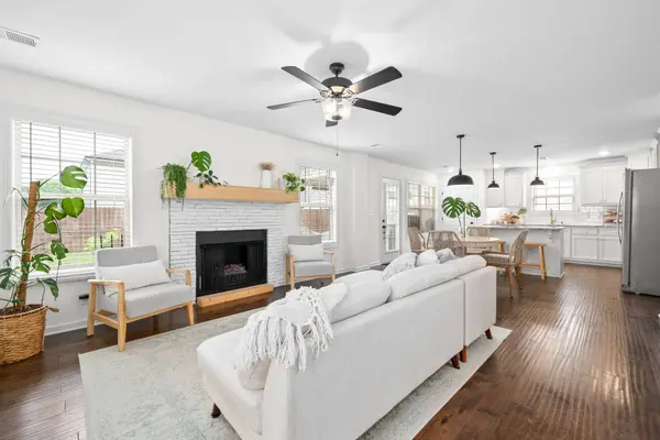 1253 Magnum Dr, Clarksville, TN 37040