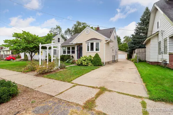 2832 Coit NE Avenue, Grand Rapids, MI 49505