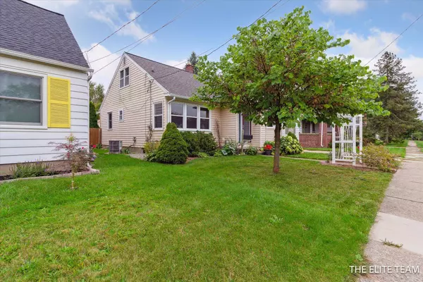 2832 Coit NE Avenue, Grand Rapids, MI 49505