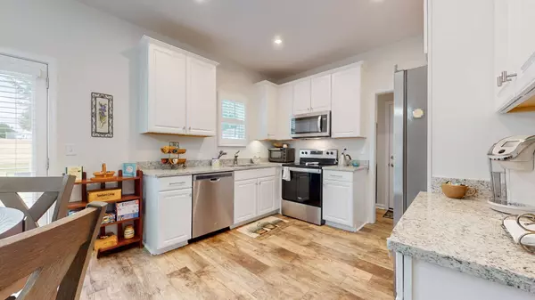 1855 Red Rd, Mc Minnville, TN 37110