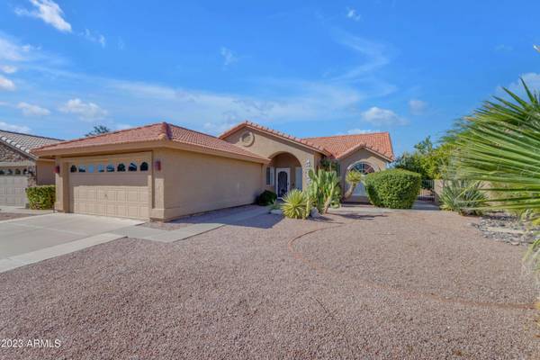 10520 E VOAX Drive, Sun Lakes, AZ 85248