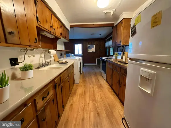 706 BROOK DR, Newark, DE 19713