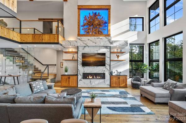 222 Greenbay RD, Mooresville, NC 28117